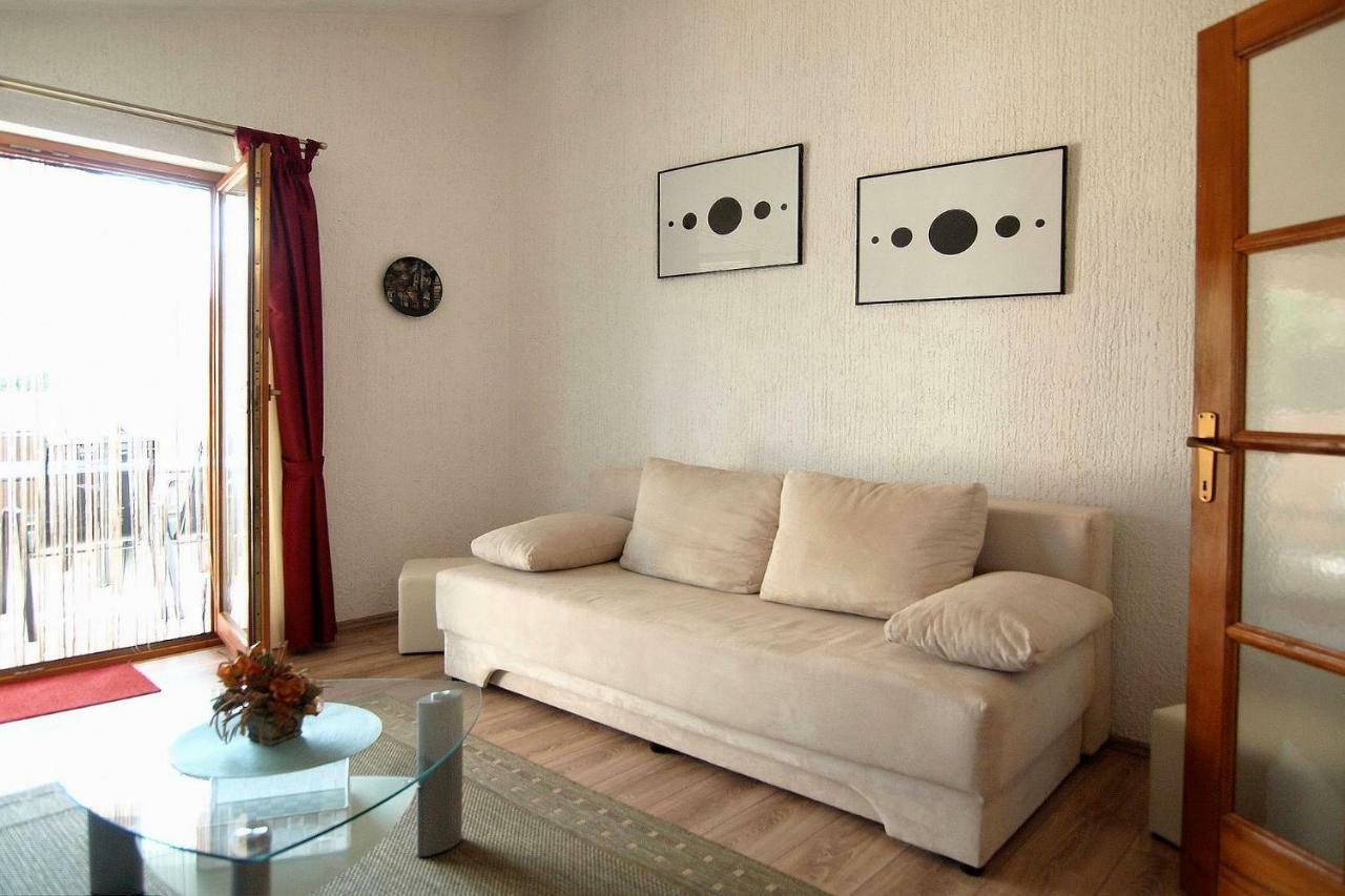 Apartment Pokrajac ロヴィンスコ・セロ エクステリア 写真